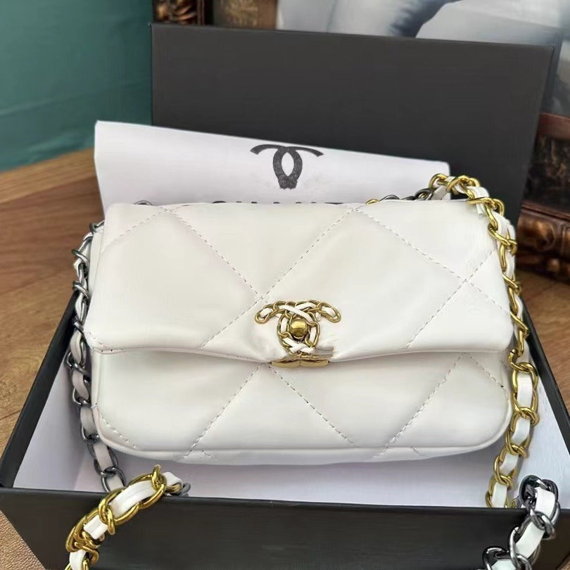 Cross-border High-texture Chanel Style Sheepskin Women's Bag Square Underarm Bag European and American Retro Rhombic Large Capacity Crossbody Bag