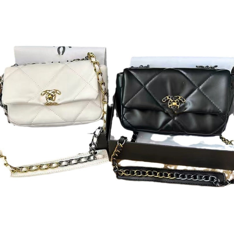 Cross-border High-texture Chanel Style Sheepskin Women's Bag Square Underarm Bag European and American Retro Rhombic Large Capacity Crossbody Bag